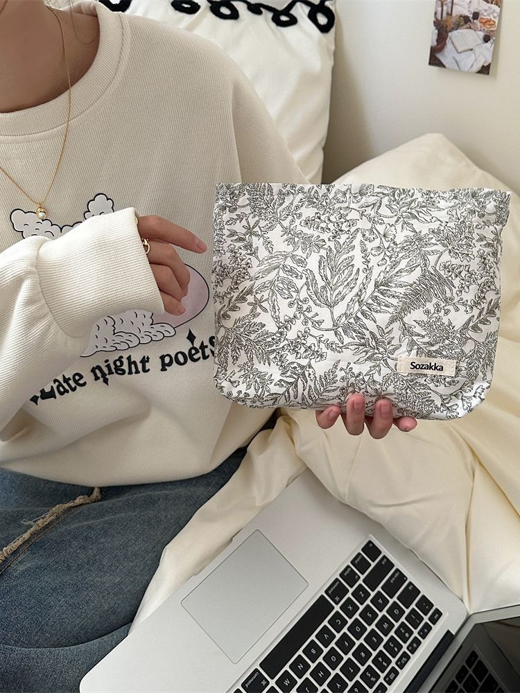 Vintage Floral Cotton Cosmetic Bag – Large Capacity Travel Organizer with Canvas Lining for Women