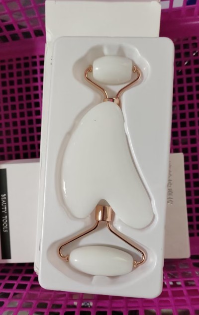 Zyravest Face Lift Gua Sha Set – Resin Beeswax Scraper & Roller for Daily Facial Massage & Skincare (2-Piece)